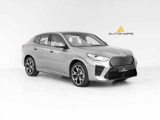 BMW iX2 64,8 KW ELÉTRICO XDRIVE30 M SPORT